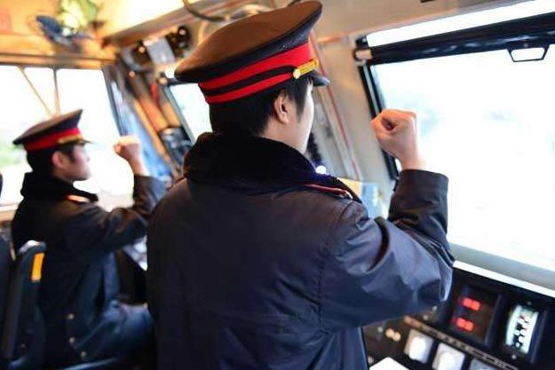 石家莊鐵路學校2020年火車司機專業(yè)學費多少？