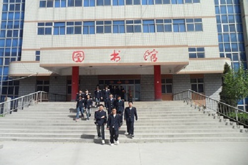 初中起點(diǎn)學(xué)習(xí)電子商務(wù)專(zhuān)業(yè)課程難不難？