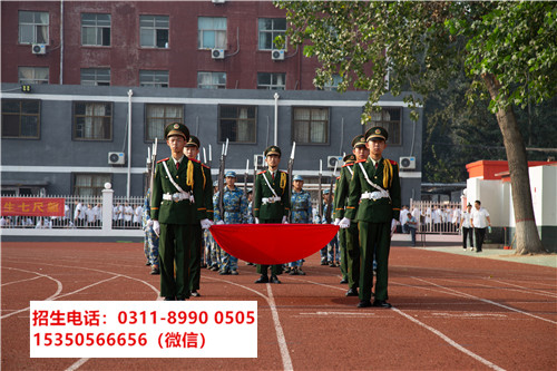石家莊東華鐵路學(xué)校管得嚴(yán)嗎？