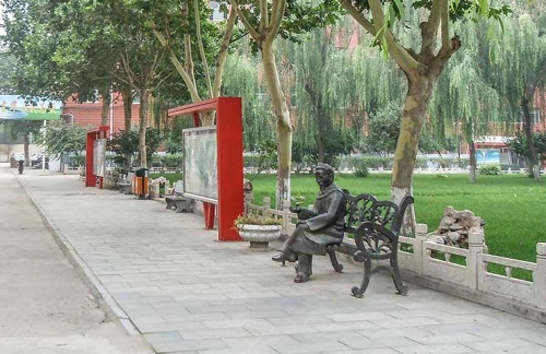 省外學(xué)生能報石家莊東華鐵路學(xué)校春季班嗎？