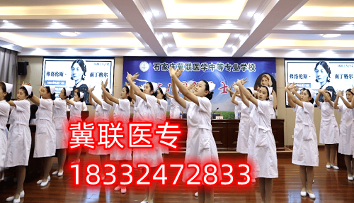 上醫(yī)學(xué)中?？梢钥甲o(hù)士資格證嗎？