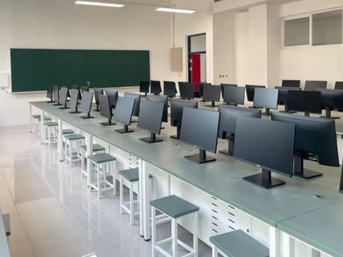 初中畢業(yè)男生學(xué)什么技術(shù)類專業(yè)好？